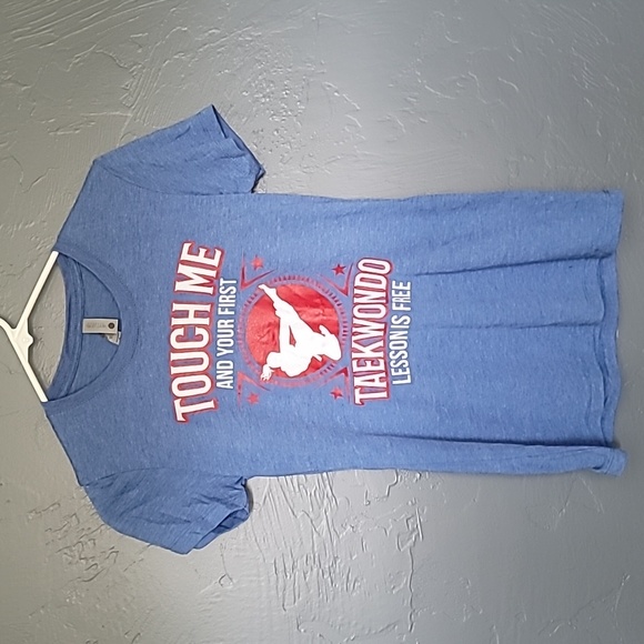 Touch Me and Your First Taekwondo Lesson is Free T-Shirt NWOT - Picture 1 of 4